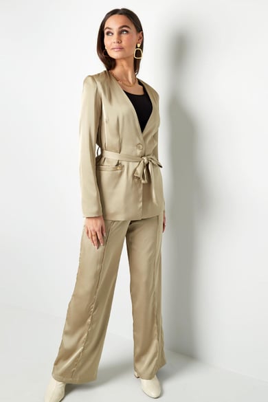 Blazer aus glänzendem Stoff mit Schleife Lila M h5 Bild3